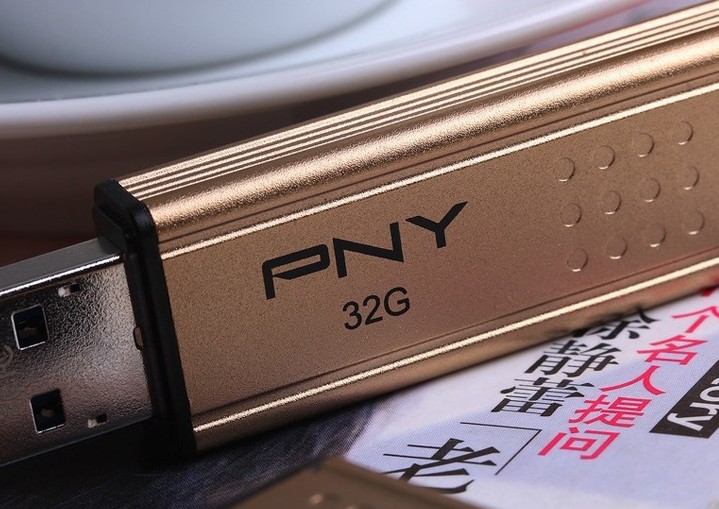 PNY/ض P2 USB3.0UP